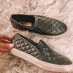 Size 6.5 Steve Madden slip on sneakers